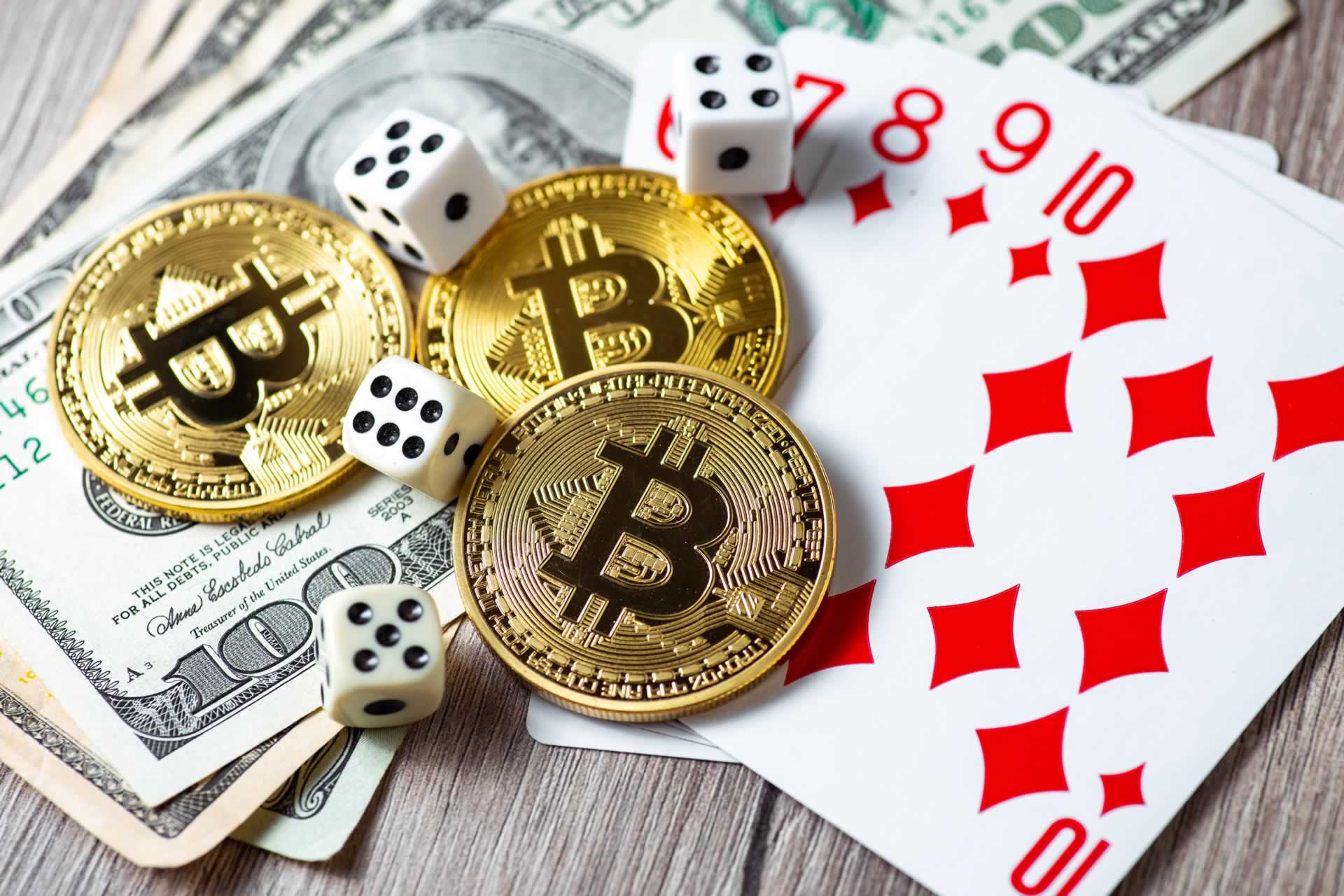 bitcoin poker set